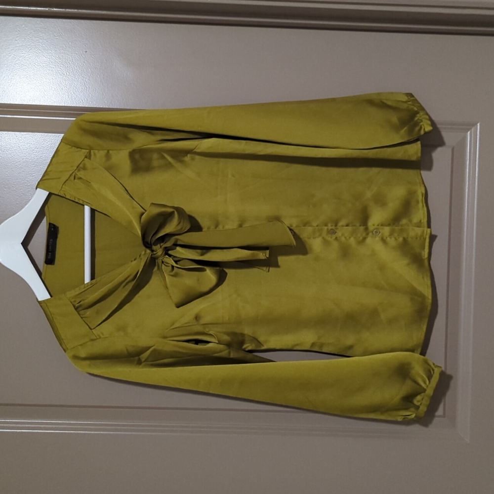 Moss green top